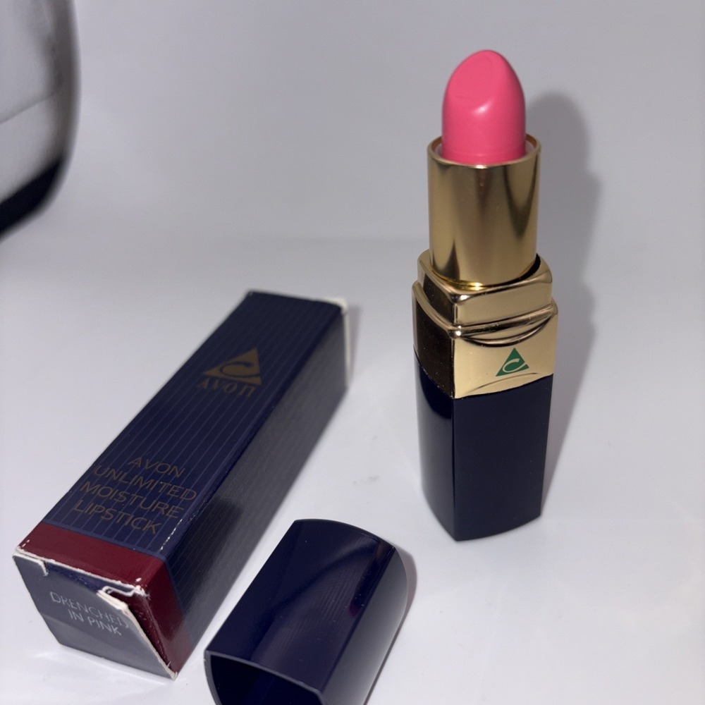 AVON Unlimited Moisture Lipstick   -  Drenched in Pink - new old stock
